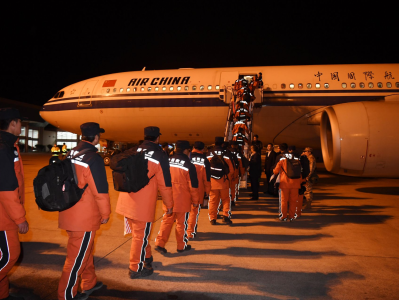 中国救援队圆满完成赴土耳其国际救援任务平安回国