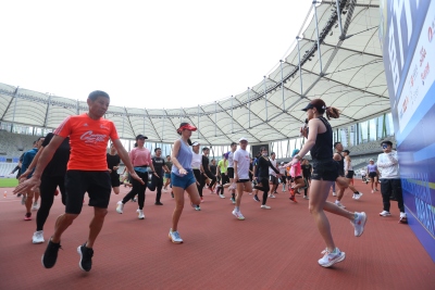 火热开营！“宝马”首期官方训练营告诉你“阳康”后怎么跑步