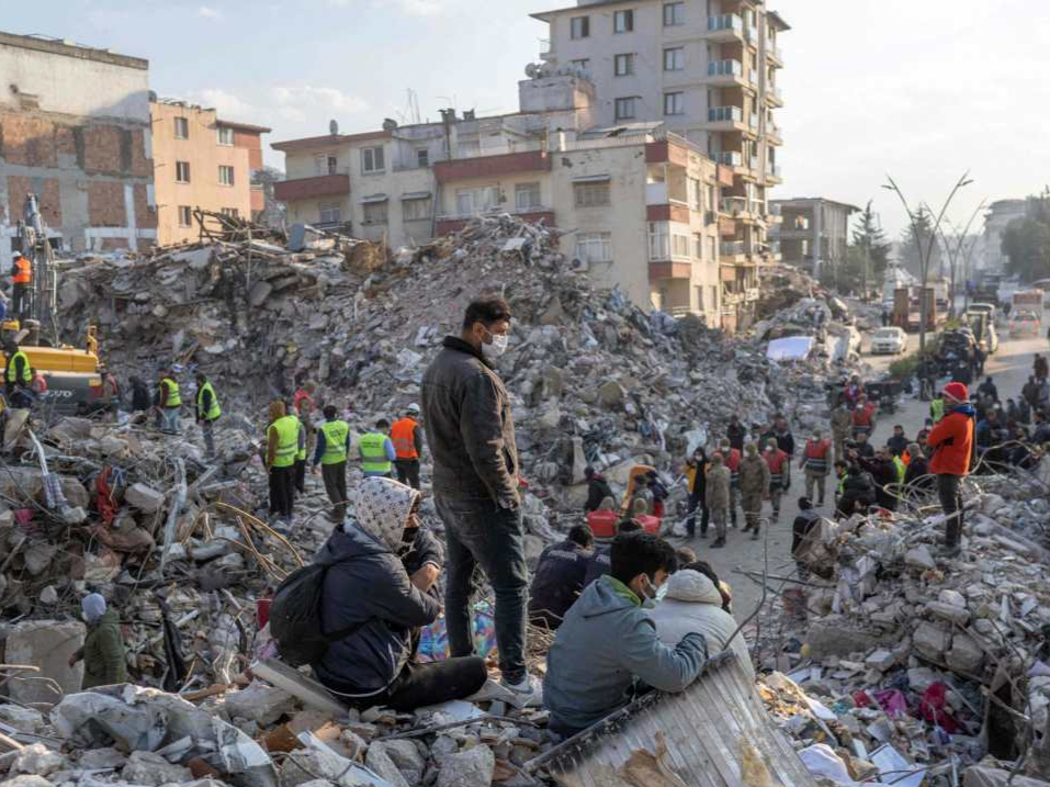 土耳其官员：已对184名涉嫌参与建造劣质建筑的人发出逮捕令