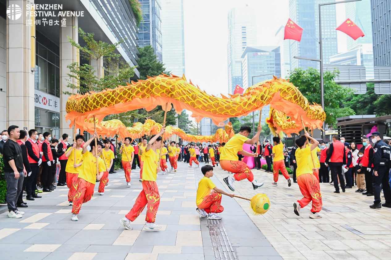 人气旺、百姓乐、商家喜！福田春节档文化大餐叫好又叫座