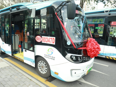 让高校师生多些“小确幸” 深圳大学城首条校园接驳巴士线路开通