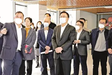 王守睿到一线宣讲党的二十大精神，调研慢行系统和产业园区建设情况