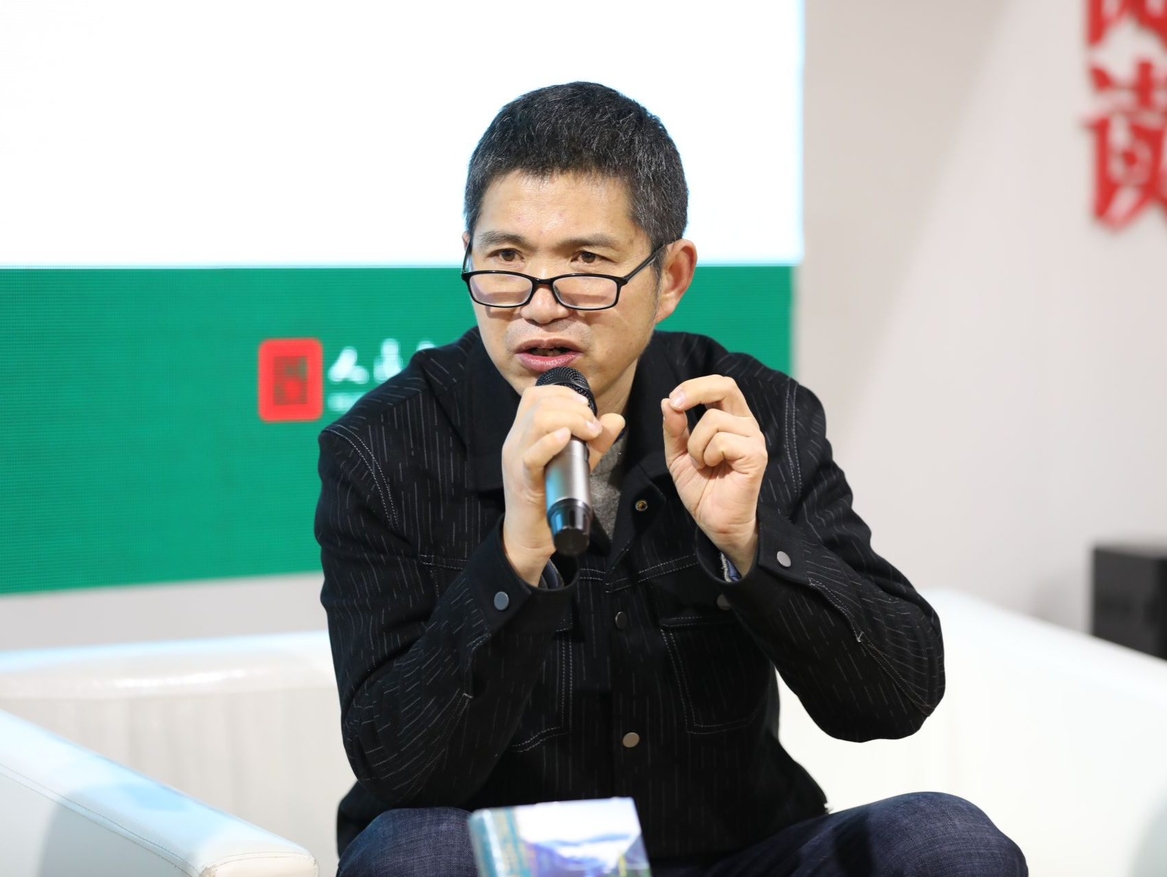 “水煮三国”20年后，成君忆带来《你好，优诗美地》
