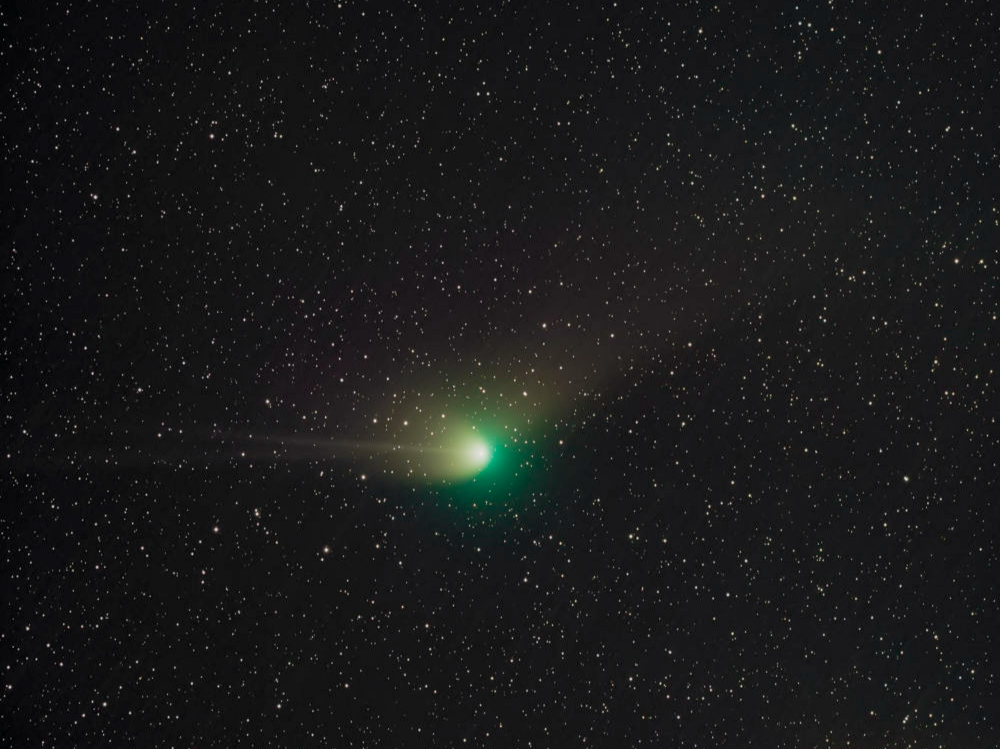 一眼万年！我国天文爱好者观测并拍到C/2022 E3彗星