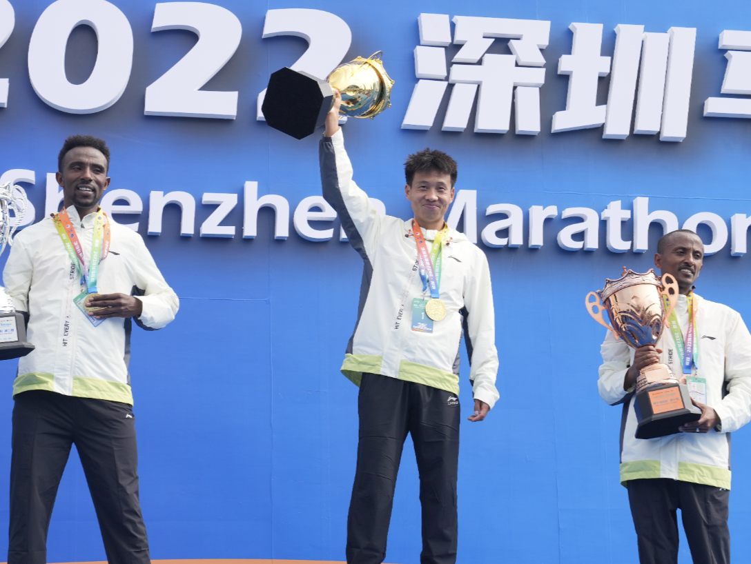 跑“马”看“海”！“深马”史上首位中国选手冠军在前海诞生
