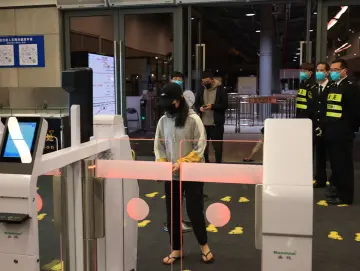 深港全面通关！皇岗口岸第一位入境旅客，来了！
