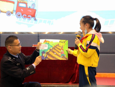 广州铁路“共筑铁路安全”主题宣传活动进校园