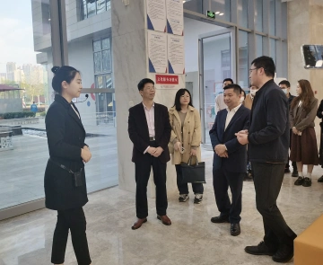 光明区总工会会同大余县总工会赴光明街道参观考察