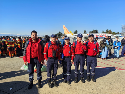 最新消息 | 深圳公益救援队先遣队全部抵达土耳其，并于今日凌晨展开救援行动