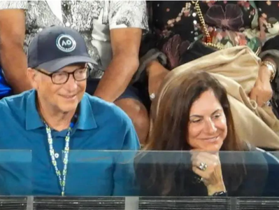 离婚近两年后，比尔·盖茨有了新女友