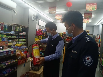 公明街道多部门联合夜查消防安全隐患护辖区平安