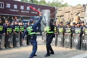 光明街道开展反恐实战演练暨反恐应急技能培训，筑牢辖区安全防线