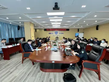 南山举行区属公立医院依法执业暨医疗安全质量控制培训会