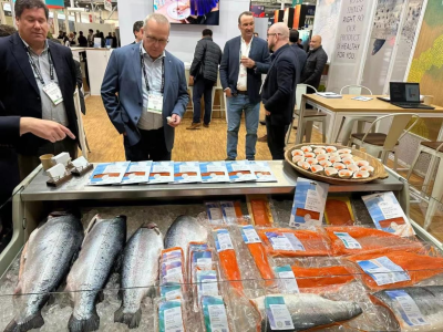 深圳国际渔业博览会亮相波士顿海鲜展，向各国展团发出邀请函