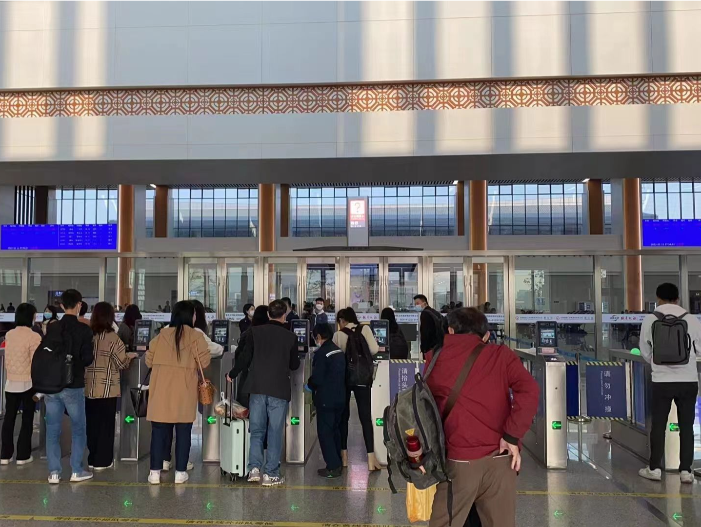 潮汕站恢复开往香港西九龙跨境列车，计划每天开行列车5对
