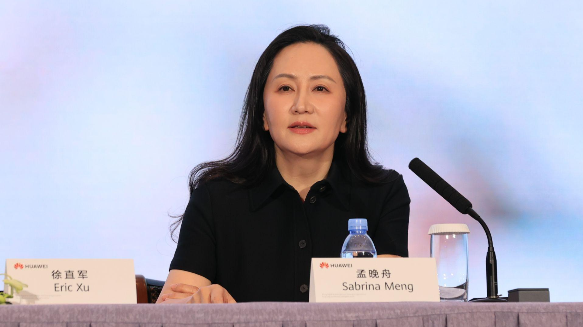 孟晚舟在华为年度报告​​​会精彩发言：我们向死而生，怎么能不成仁？