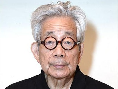 日本著名作家、诺贝尔文学奖得主大江健三郎去世，享年88岁