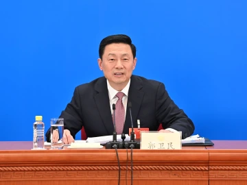 郭卫民任全国政协十四届一次会议新闻发言人