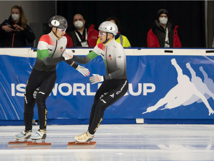 刘少林、刘少昂加入天津短道速滑队，出战全国冠军赛