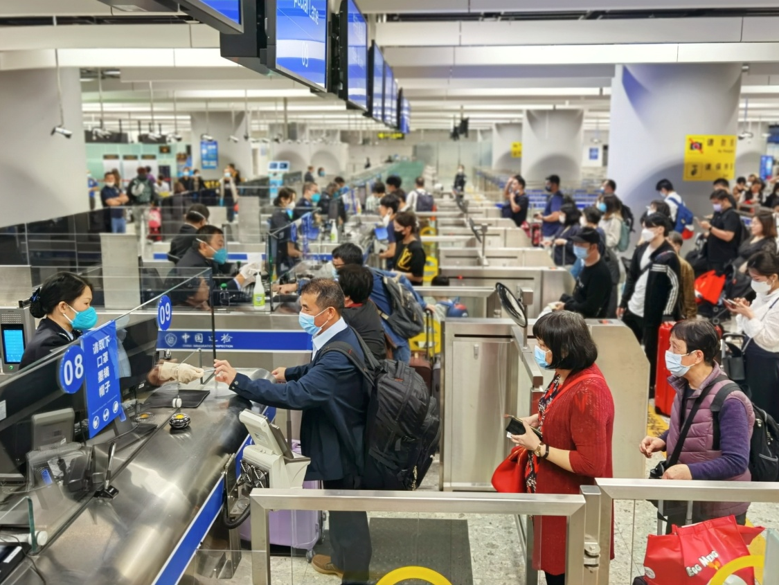 广深港高铁香港段重启长途列车服务，西九龙站口岸客流再创新高