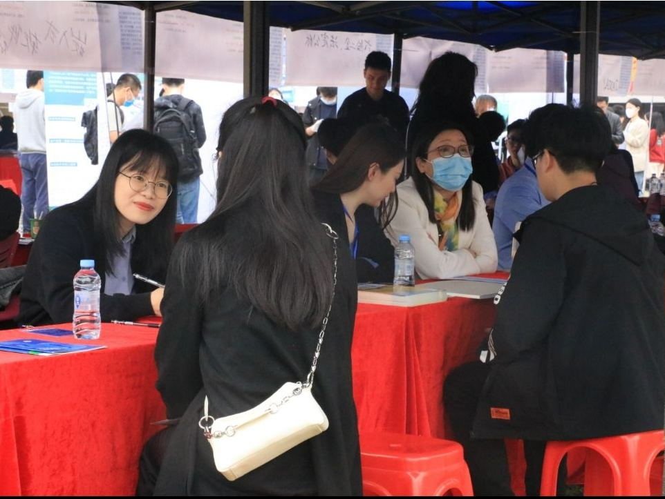 广东省2023届普通高校毕业生系列供需见面活动在华南理工大学开启