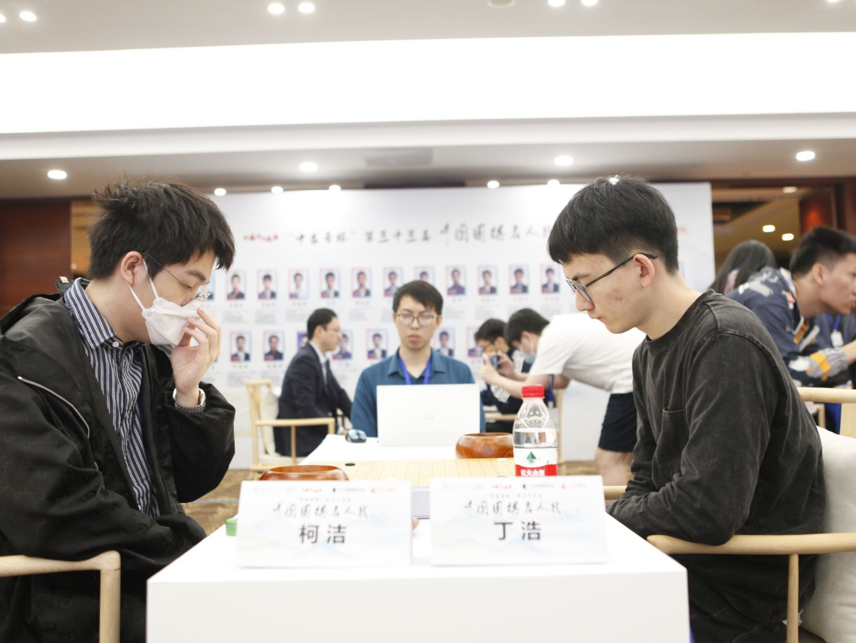 第33届中国围棋名人战次轮鏖战酣  柯洁时越等跻身八强