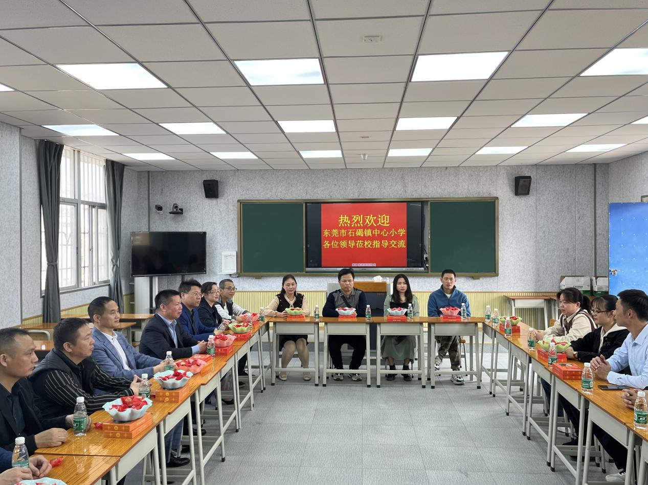 捐资助学、奖教奖学，“东莞好人”刘小伟一行到揭阳惠来慰问支教老师