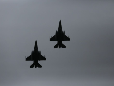 美媒：乌克兰飞行员已前往美国接受战斗机飞行训练