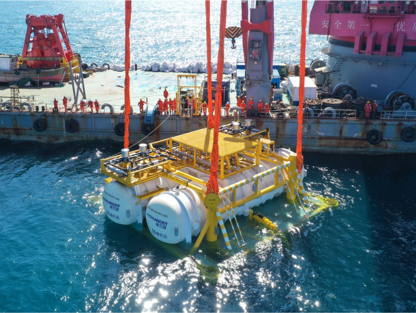 海南陵水：全球首个商用海底数据中心下水