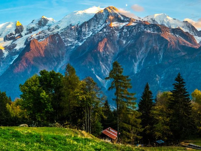 法国阿尔卑斯山勃朗峰冰川崩塌事故已致6人死亡