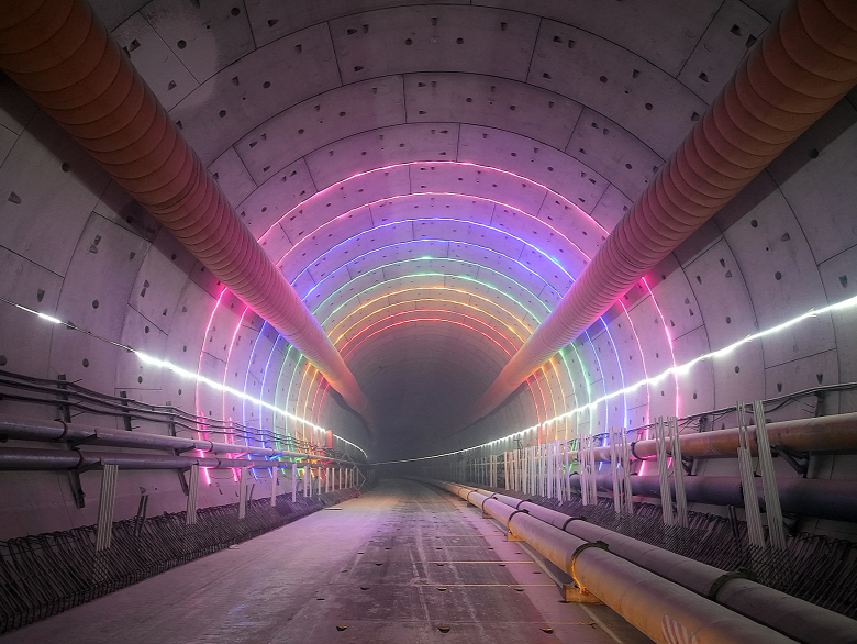 深圳首条“单洞双层”隧道，最新进展来了！