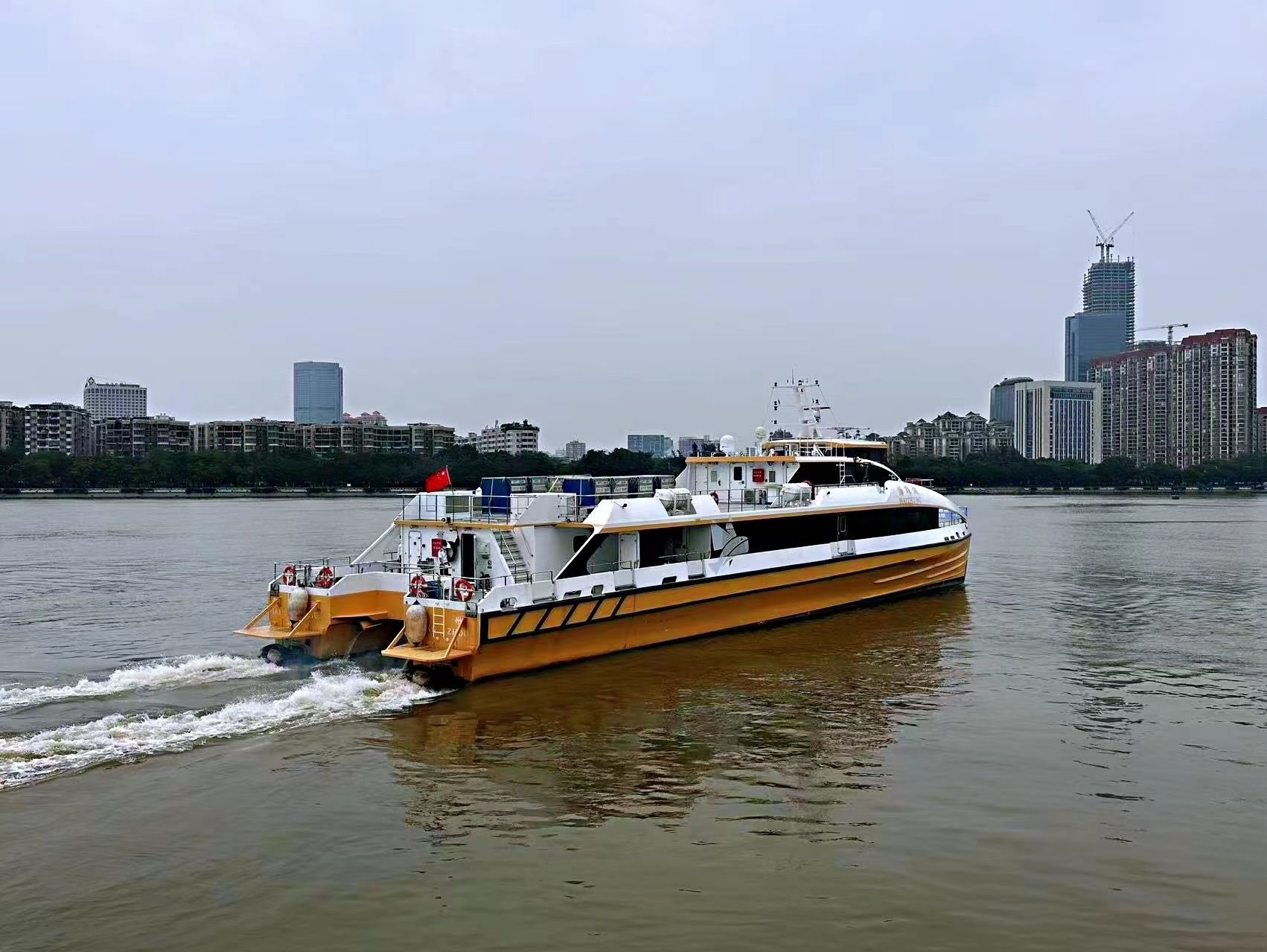 广州琶洲港澳客运码头准备试航