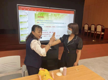 风雨无阻，新湖街道“南粤家政”医疗护理推拿培训班圆满结束