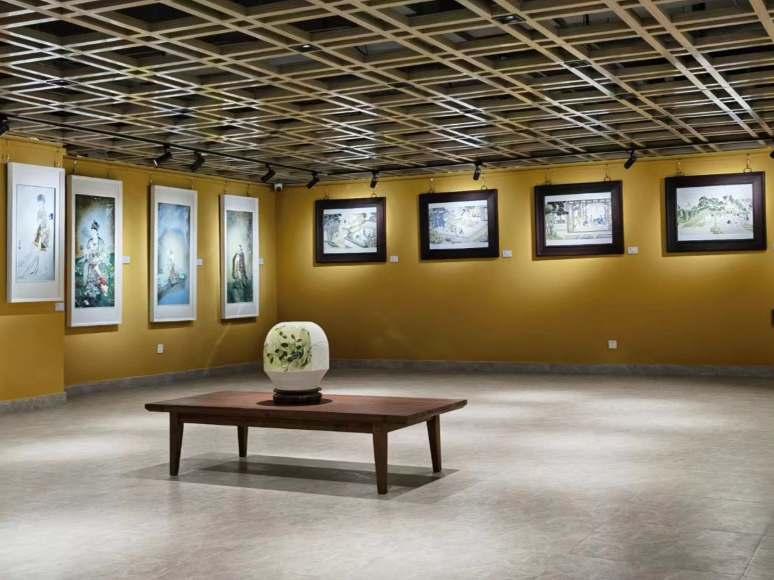 深圳八友美术馆举行开馆仪式，同步推出两大陶瓷展