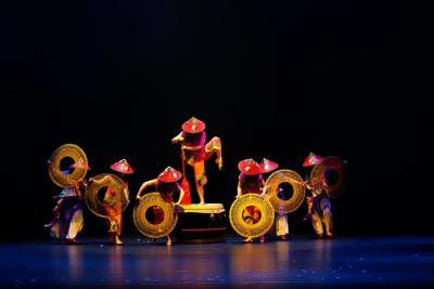 第七届广东省中老年舞蹈展演在深举行 《草原额吉》包揽三个金奖