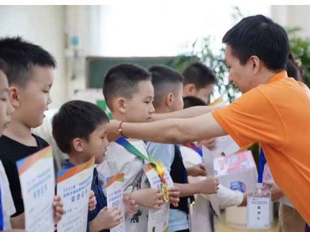 深圳市国际象棋幼儿亲子赛举行