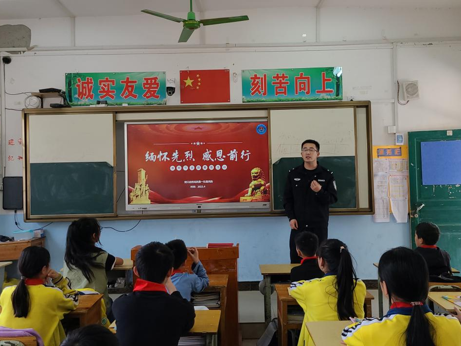 蛇口边检聚湾区星火，筑侗乡未来