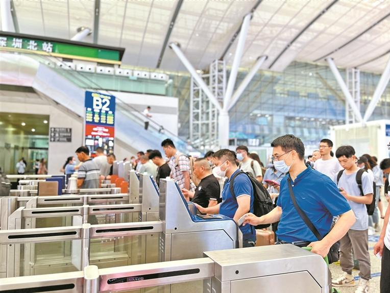 五一假期出行需求大幅回升 深圳交通部门全方位“护航”市民、游客出行