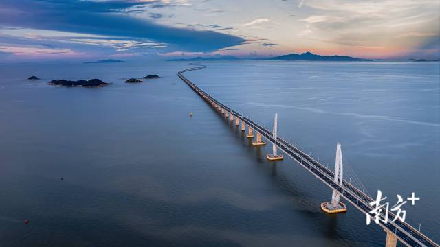 每天都在世界最长的跨海大桥上“兜风”，是一种怎样的体验？