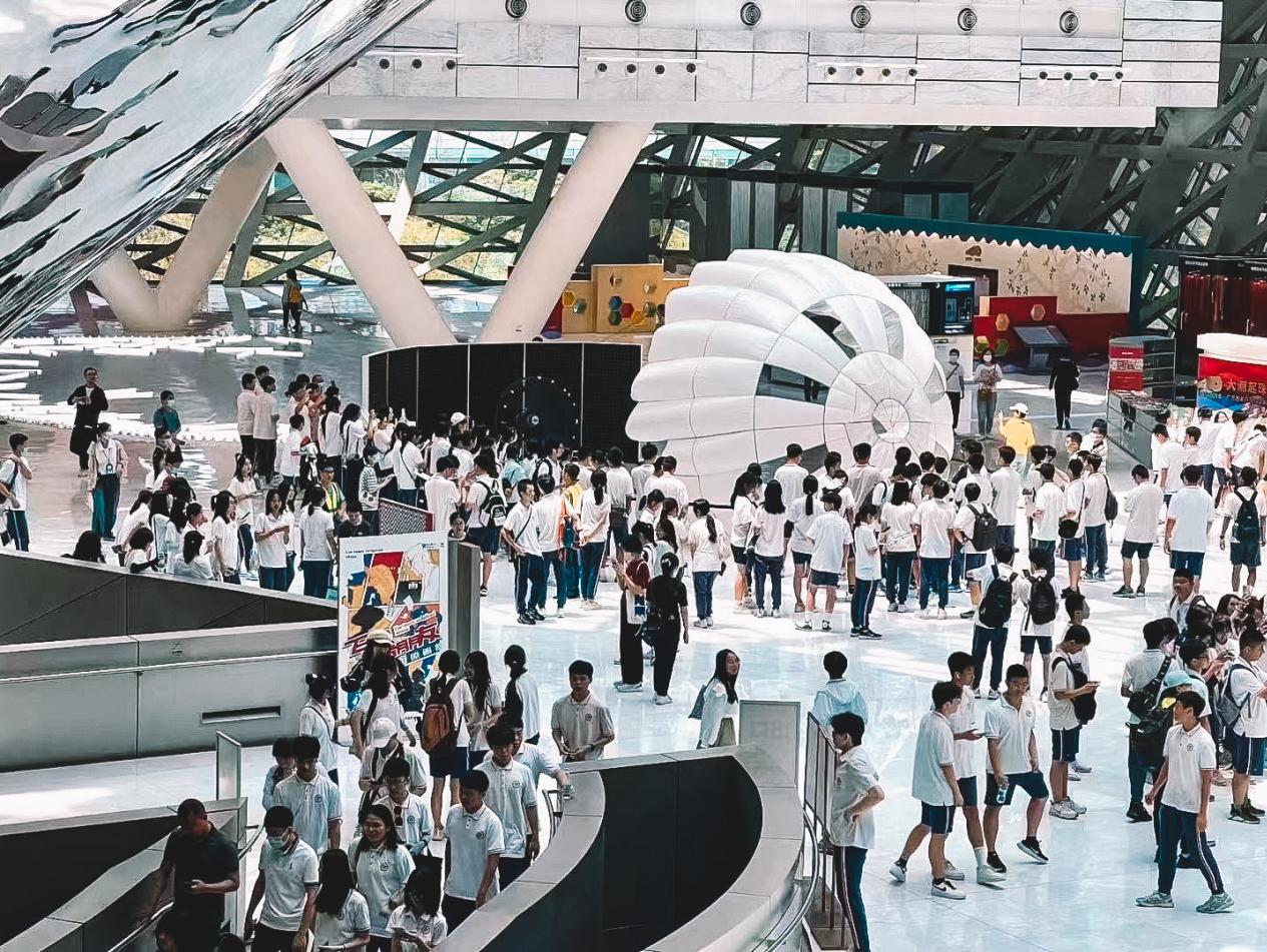 “真实的拓扑：媒体艺术展（深圳2023）”开幕仪式举行