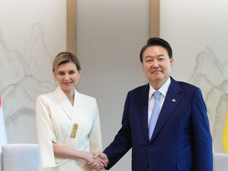 尹锡悦在韩接见乌克兰第一夫人，讨论韩乌关系相关事宜