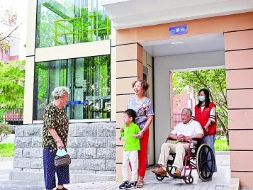 民呼我应｜盐田区长者助行项目投放73台共享轮椅、2台共享爬楼机