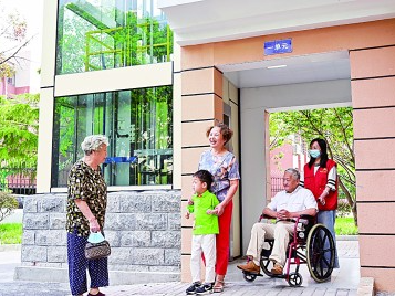 民呼我应｜盐田区长者助行项目投放73台共享轮椅、2台共享爬楼机
