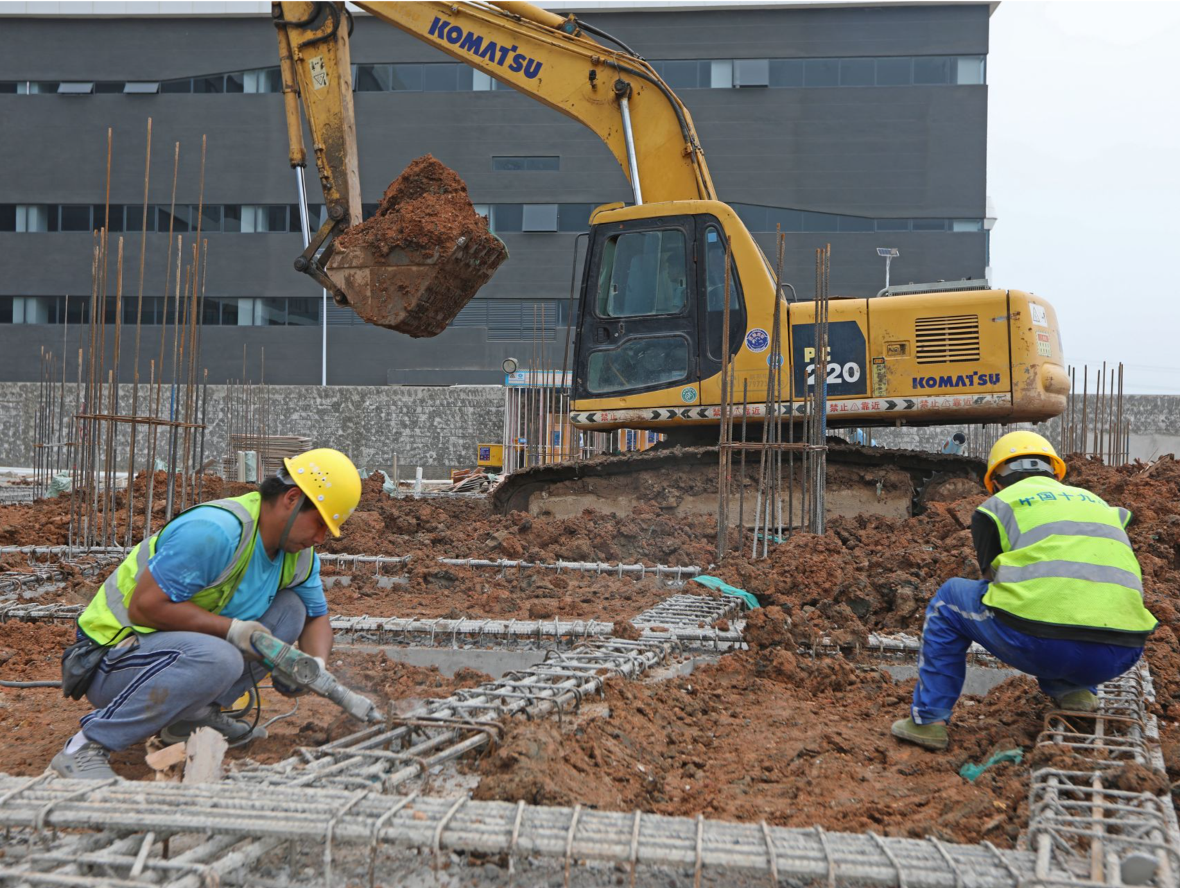 “五一”不停工，宝安江碧环保科技创新产业园项目全力建设中