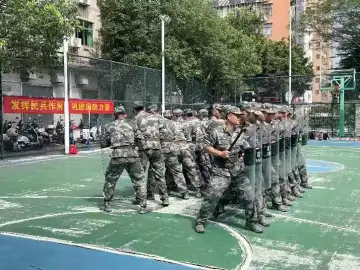 凤凰街道民兵参加战备值班拉动点验提升应急处置能力