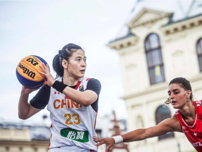 武汉迎来国际篮联女子三人篮球首战比赛