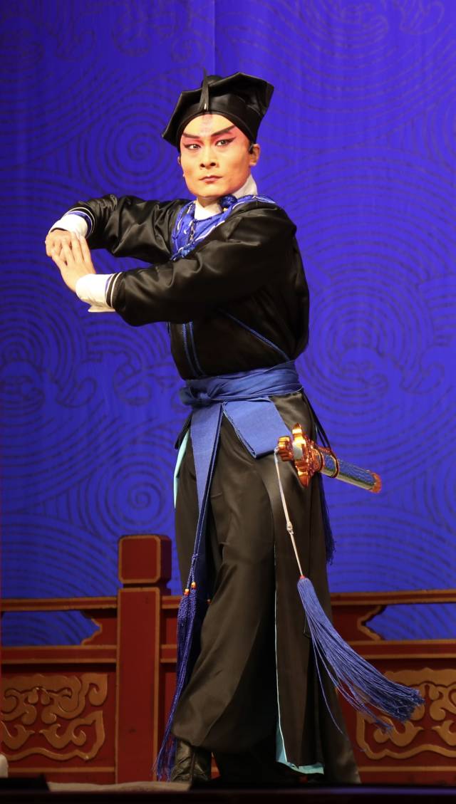 河北梆子武生《郝士超：形神兼备演活豪气林冲 | 梅花奖竞演“变装秀”》→