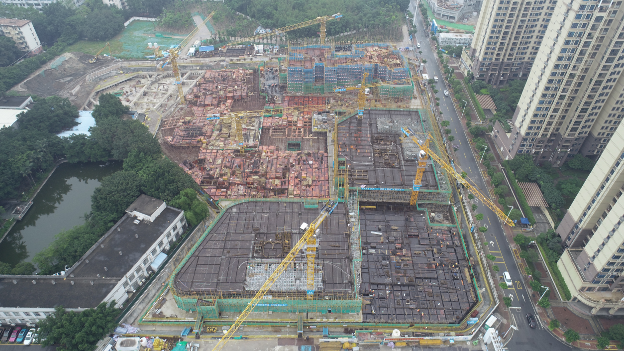 （南山记者）中建四局承建澜石二马路南地块商住项目冲出“正负零”