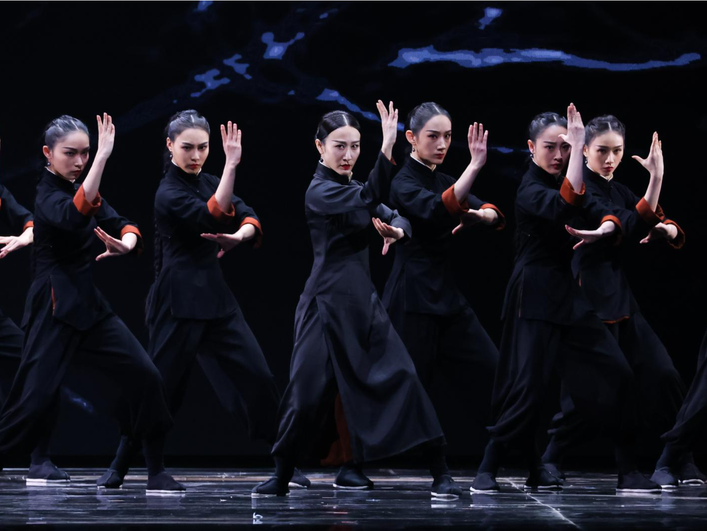 深圳出品舞剧《咏春》在电影圈“炸”了！