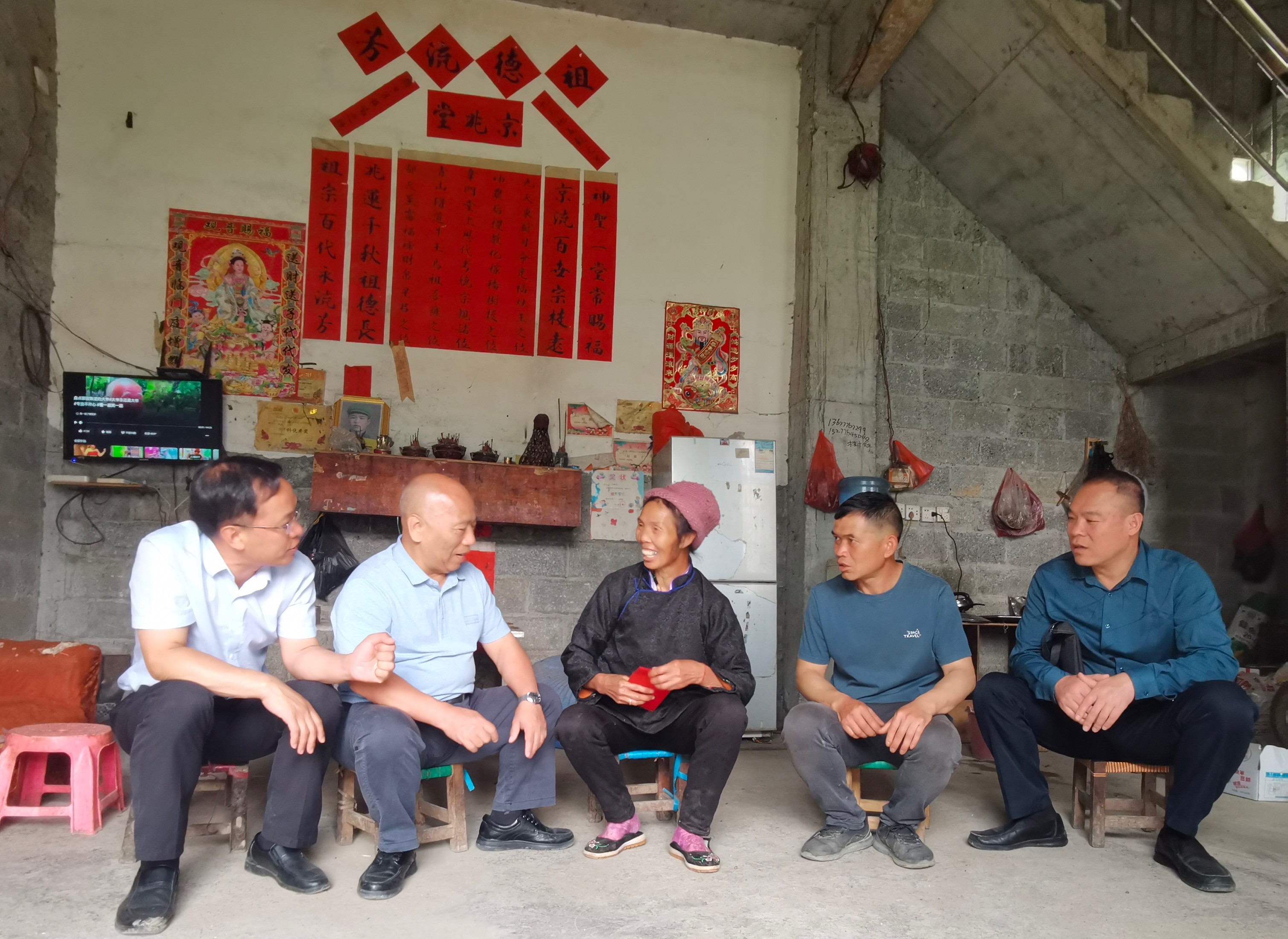 “固成果 助振兴 谋发展”罗湖区桂园街道到隆林者浪乡克长乡开展结对帮扶工作